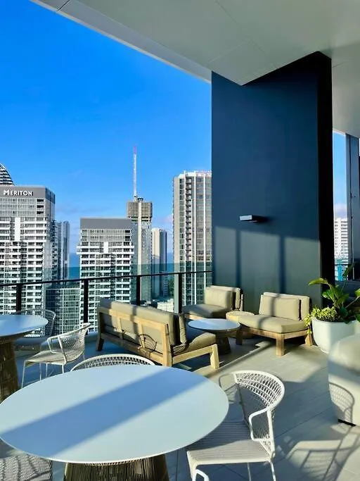 Broadbeach Luxury Casino Riverview Skyline 2Bedroom Apt 48F Gold Coast Australia